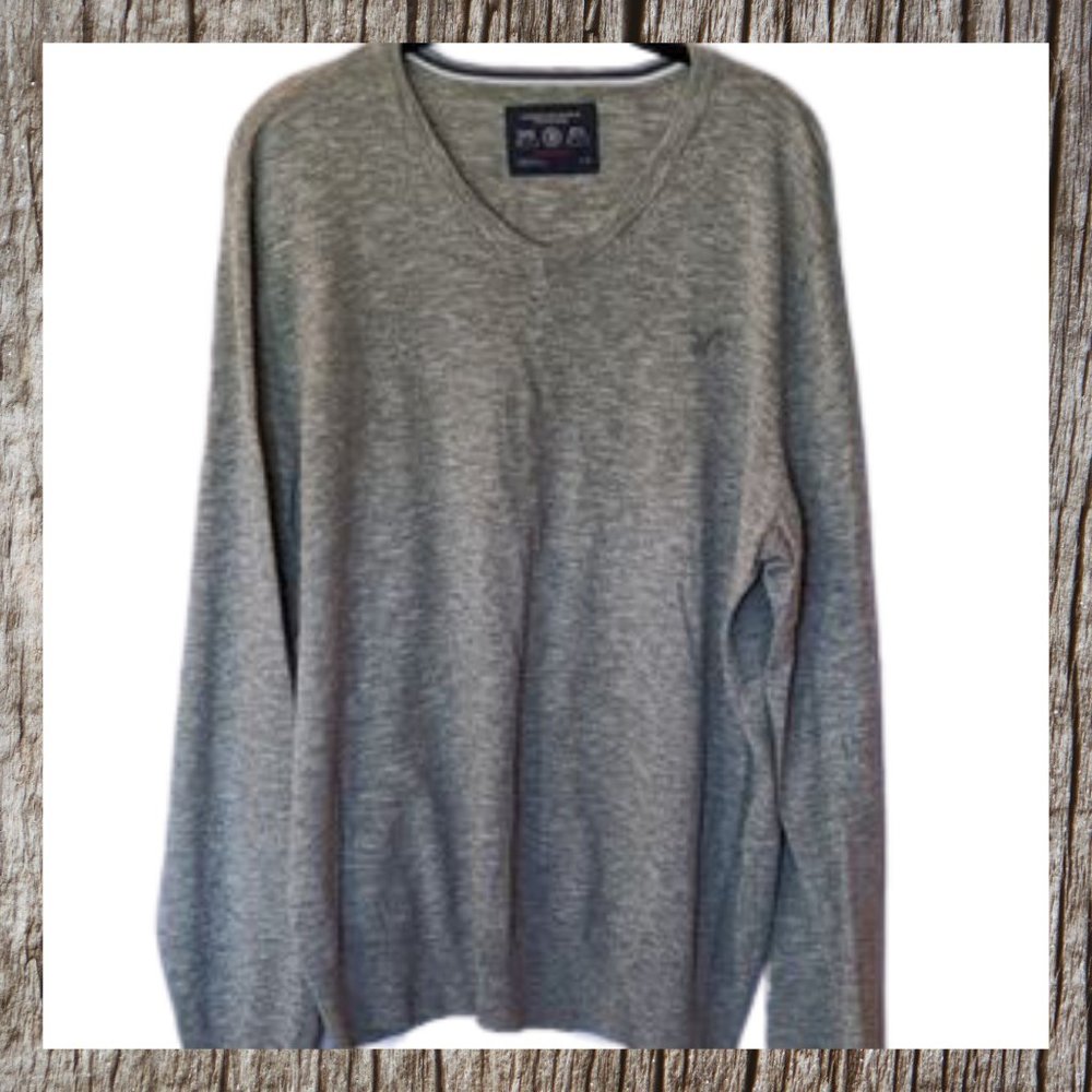 AMERICAN EAGLE Athletic Fit Long Sleeve Sweater